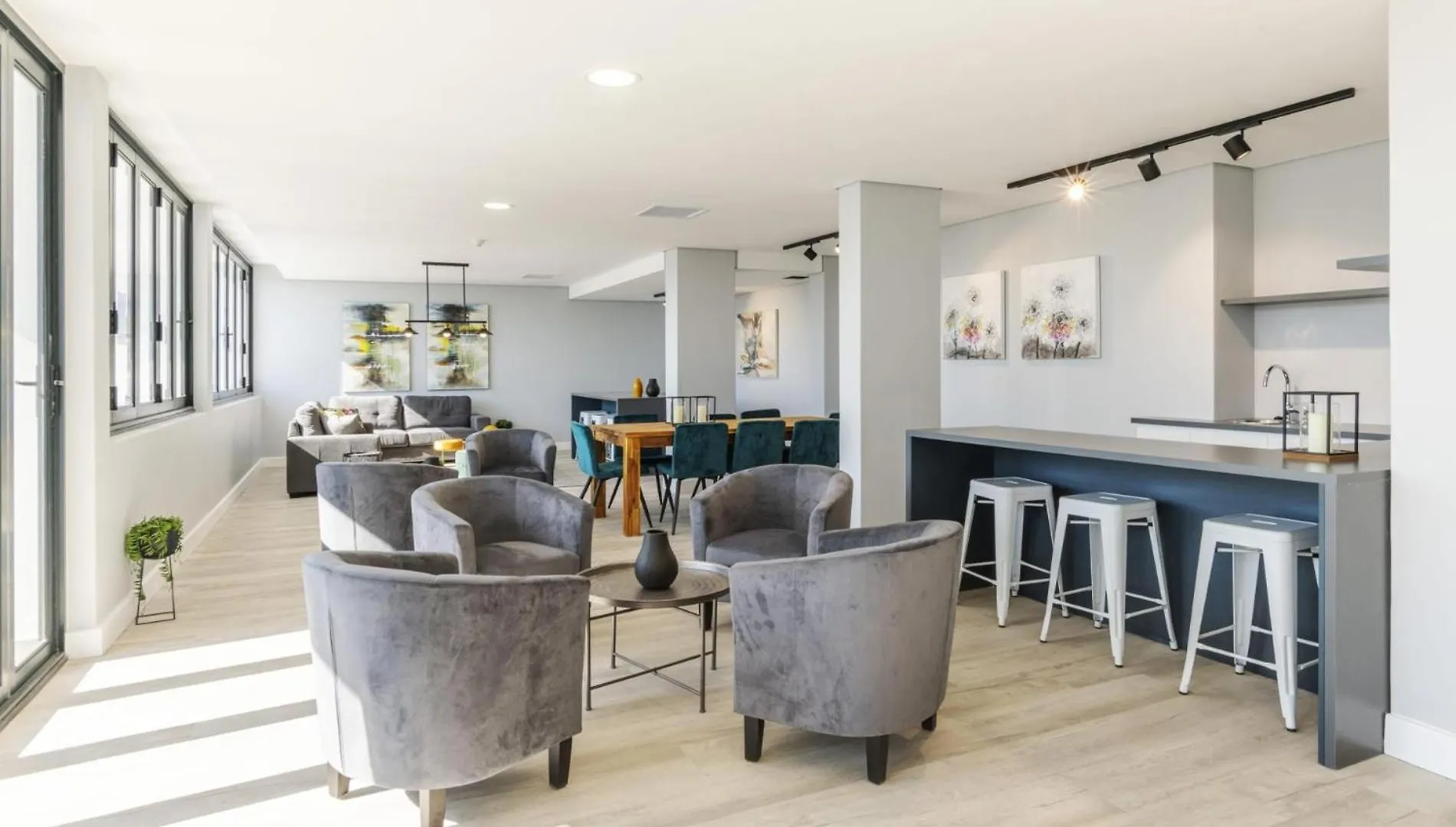Serene Haven In A Historic Neighborhood Cape Town 0*,  South Africa